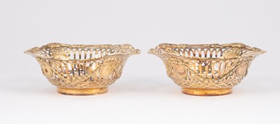 Lot 28 - A pair of Edwardian silver-gilt baskets