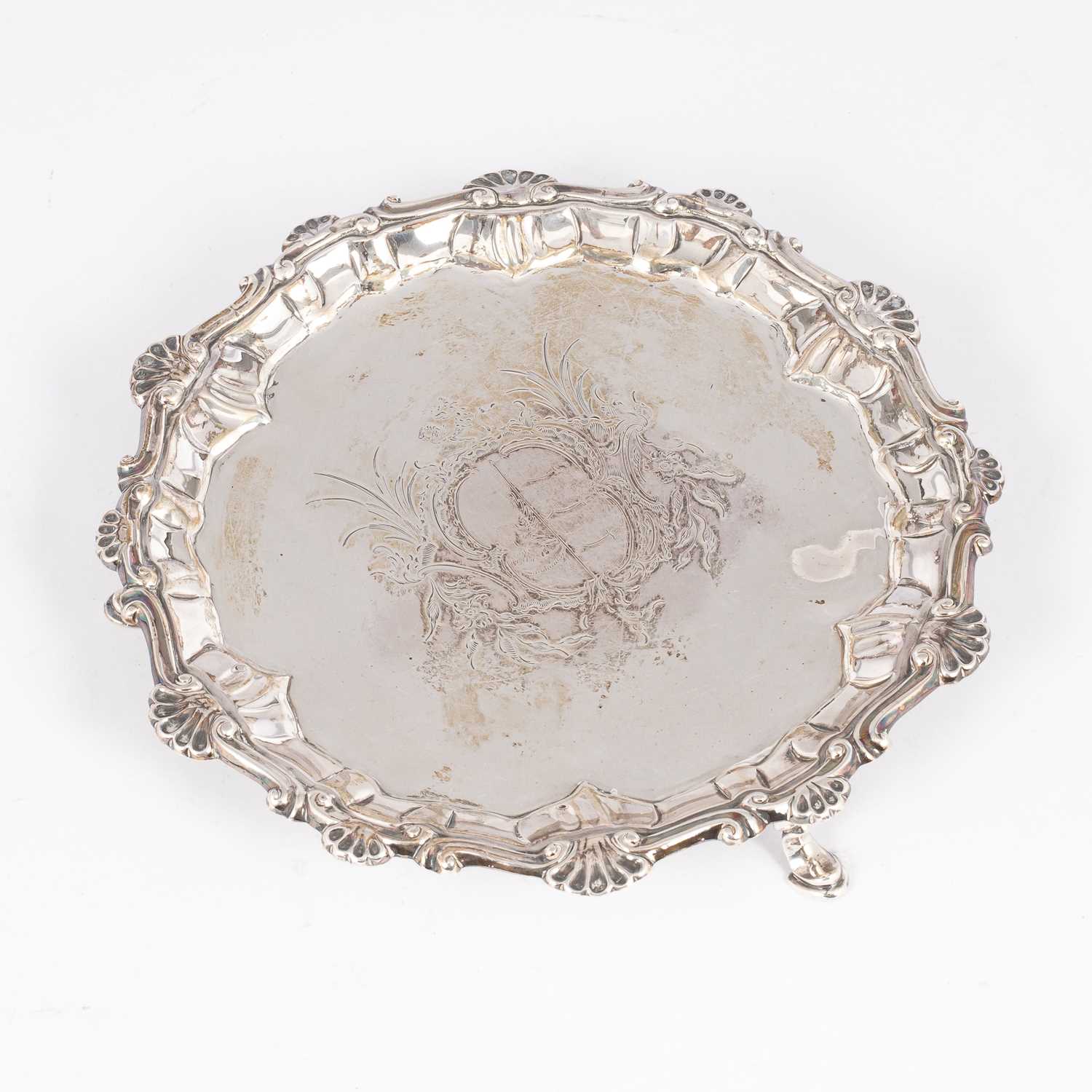Lot 74 - A George III silver card waiter