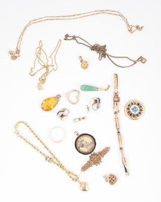 Lot 157 - A collection of yellow metal jewellery