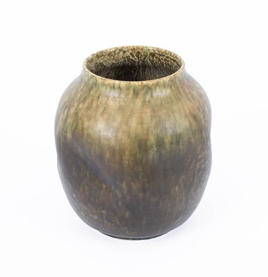 Lot 792 - A Ruskin pottery vase