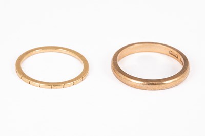 Lot 202 - A 9ct yellow gold wedding band