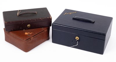 Lot 906 - A late Victorian blue leather jewellery box by Needs & Co.