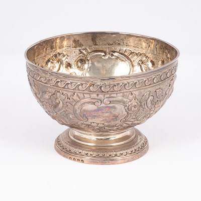 Lot 62 - A George III silver bowl