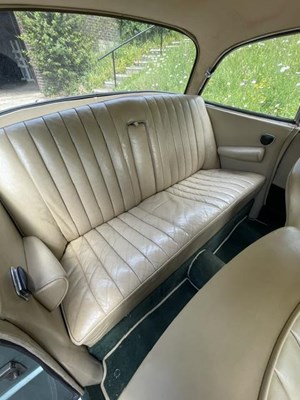 Lot 1964 Alvis TE21 Saloon