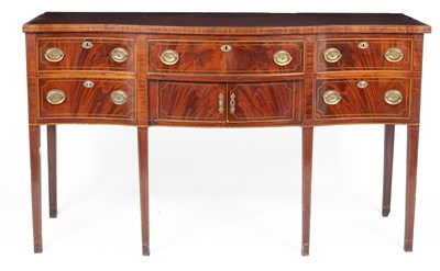 Lot 317 - A Federal bowfronted mahogany sideboard