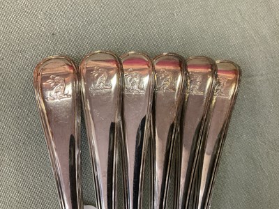 Lot 64 - A set of twelve George III thread pattern silver tablespoons