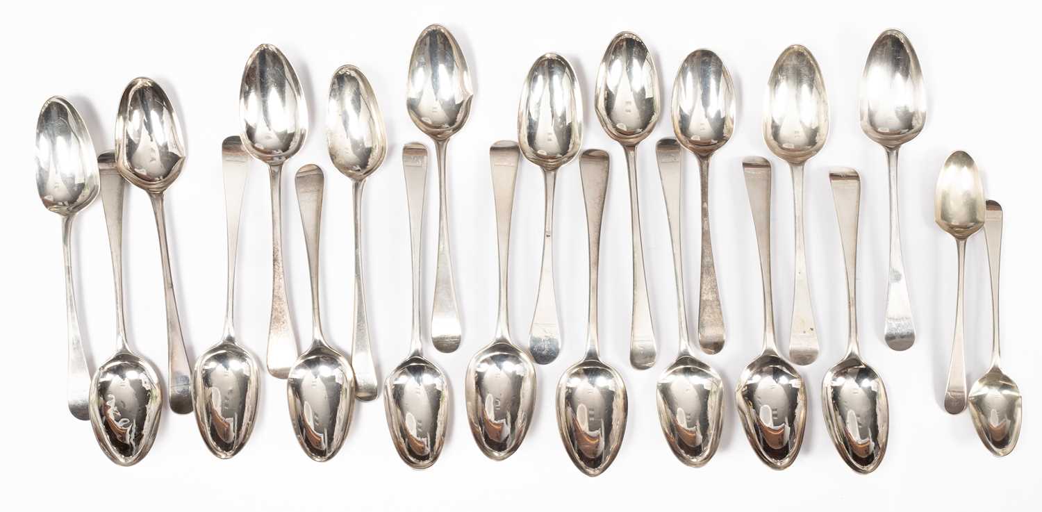 Lot 67 - A large quantity of Georgian silver tablespoons
