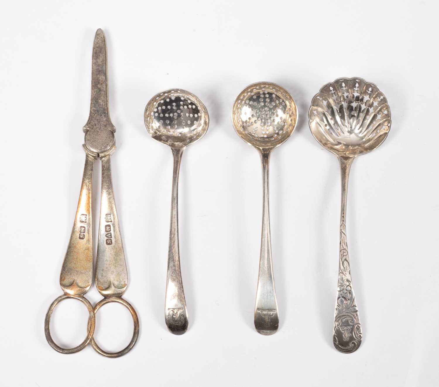 Lot 70 - A pair of Edwardian silver grape scissors