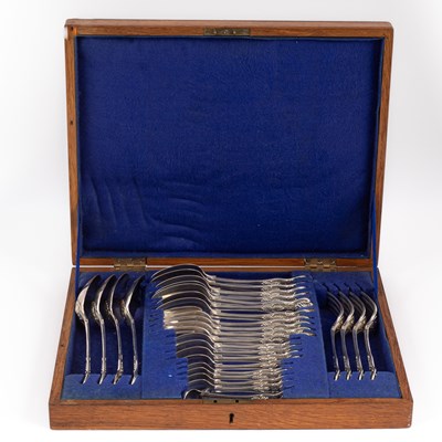 Lot 10 - A closely matched canteen of Victorian Kings pattern silver flatware