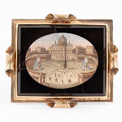 Lot 167 - A 19th Century yellow metal Italian micromosaic brooch