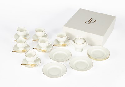 Lot 789 - A Lomonosov white and gilt tea service