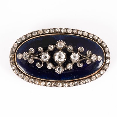 Lot 184 - An early 19th Century yellow metal diamond and enamel oval brooch