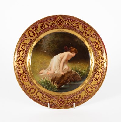Lot 813 - A Vienna style cabinet plate