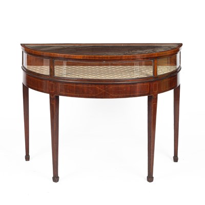 Lot 286 - An Edwardian mahogany demi lune display table