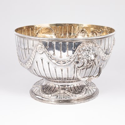 Lot 45 - A George IV silver punch bowl