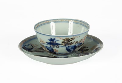 Lot 781 - A Chinese Export porcelain teabowl and sauce