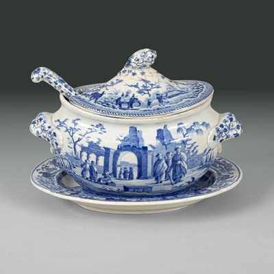 Lot 658 - A Spode pearlware blue and white transfer printed Caramanian series tureen
