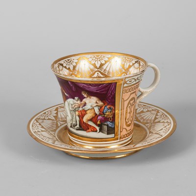 Lot 846 - A Chamberlain’s Worcester cabinet cup and saucer