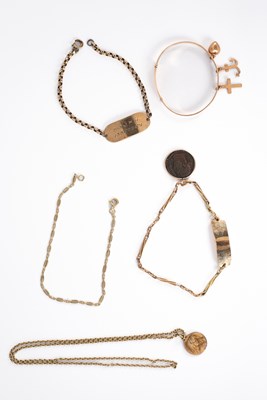 Lot 134 - A quantity of gold jewellery