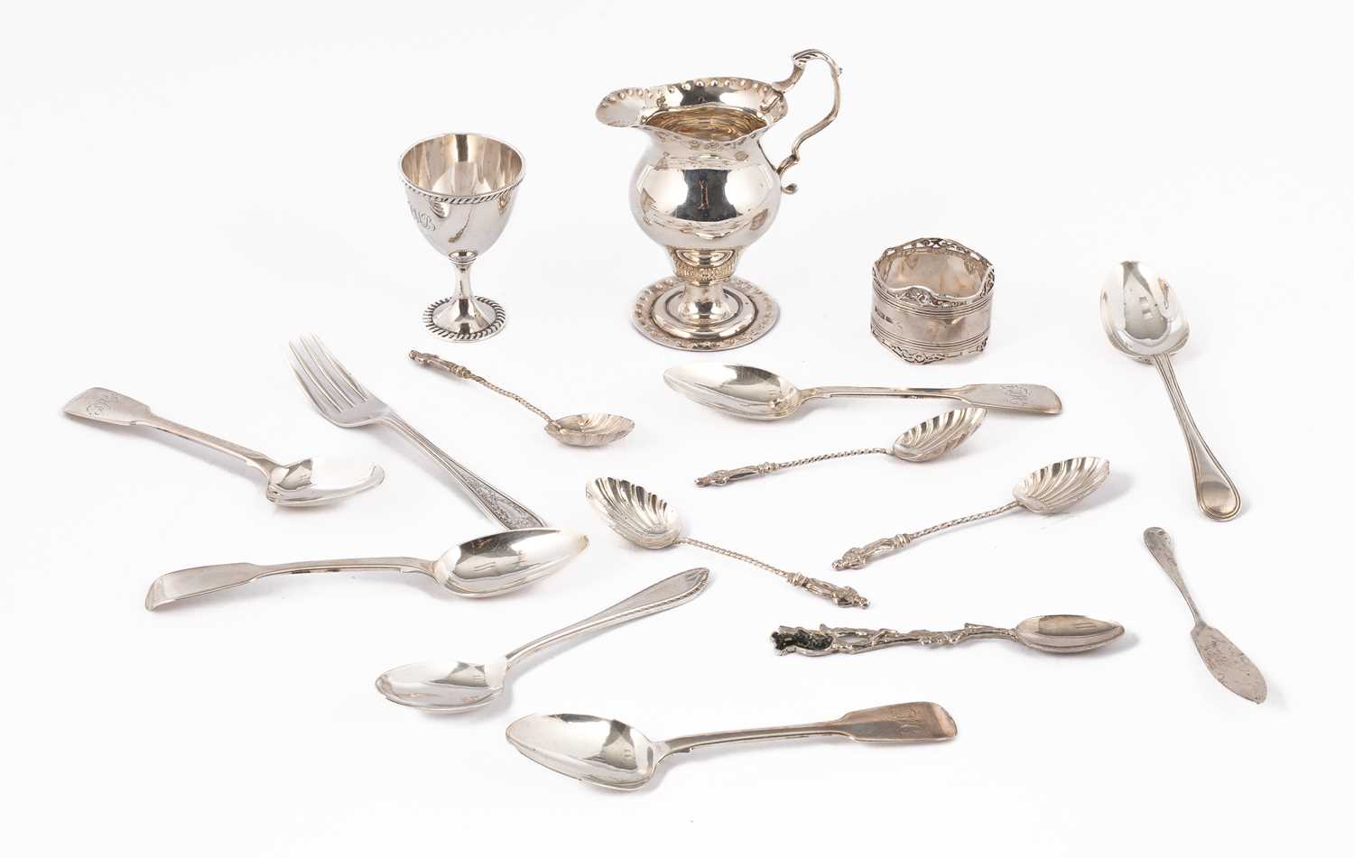 Lot 51 - A quantity of silver