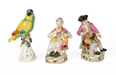 Lot 853 - A Meissen figure of a parrot