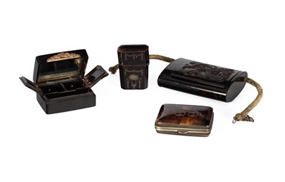 Lot 113 - A tortoiseshell cheroot case