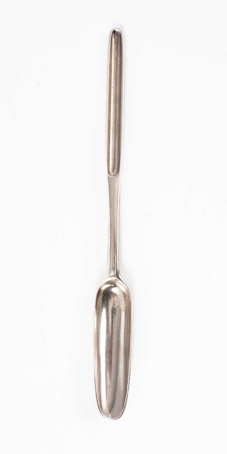 Lot 60 - A George II silver marrow scoop