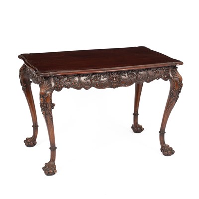 Lot 269 - An Irish 18th Century style mahogany centre table