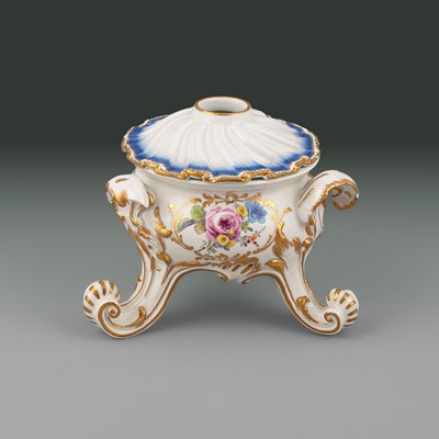 Lot 628 - A very rare Meissen bruhl parfum or pastille burner and cover