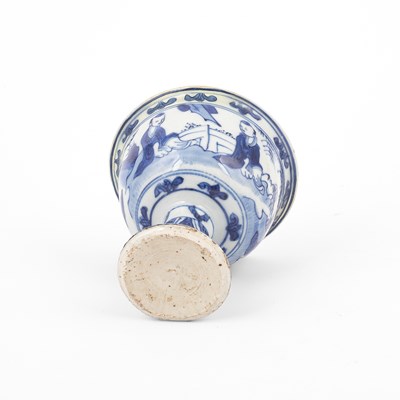Lot 206 - A Chinese blue and white stem cup