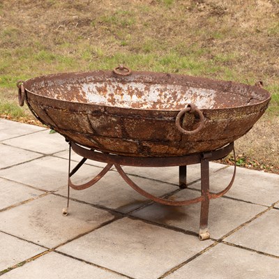 Lot 508 - A large circular steel firepit
