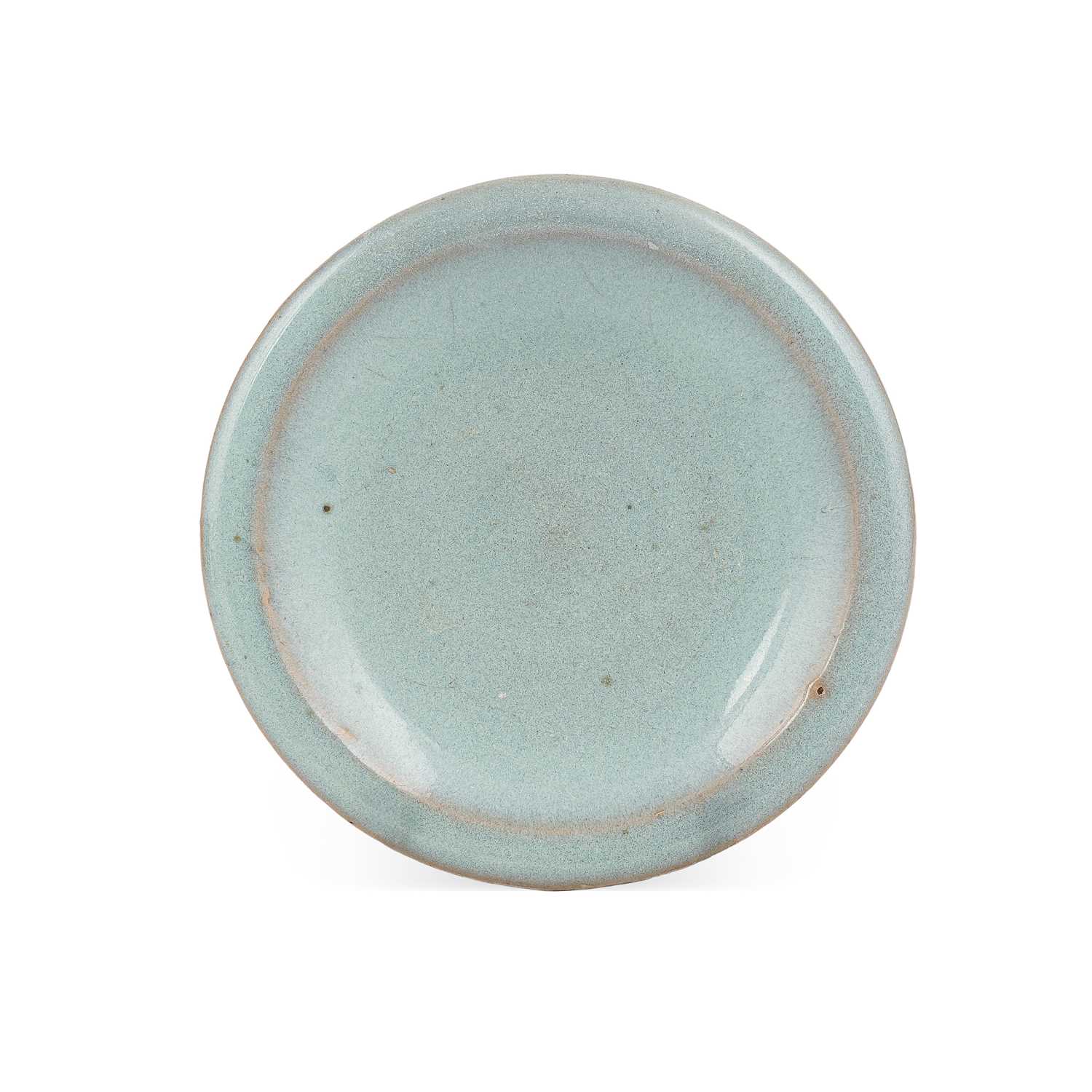 Lot 279 - A Jun stoneware saucer, China, Song to Jin dynasty