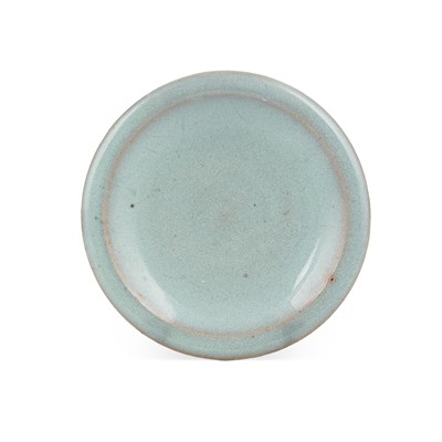 Lot 279 - A Jun stoneware saucer, China, Song to Jin dynasty
