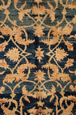 Lot 471 - A small Ziegler design carpet